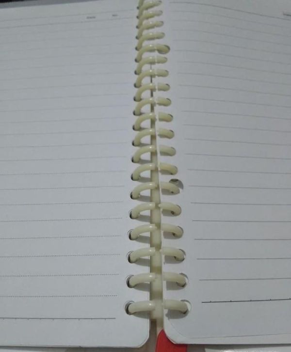 活页笔记本怎么换纸