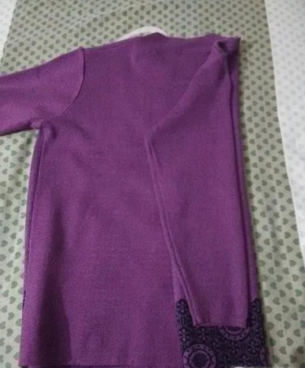 教你怎样叠长袖