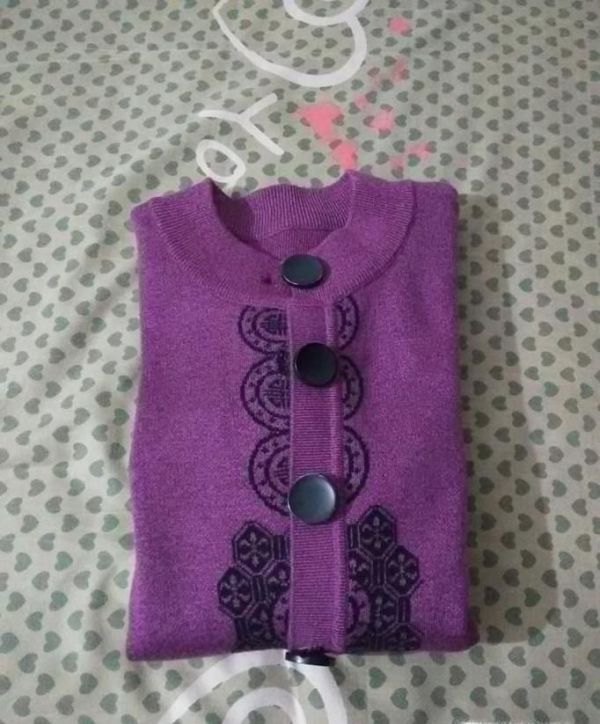 教你怎样叠长袖