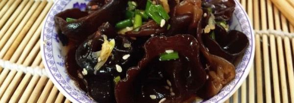 凉拌木耳隔夜放冰箱可以吃吗