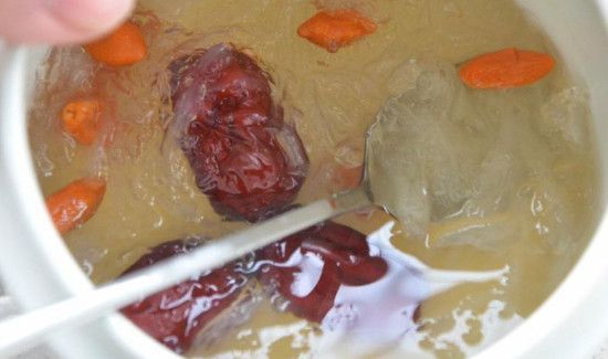 燕窝是什么?是怎么来的?