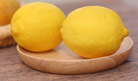 燕窝不能和什么一起吃