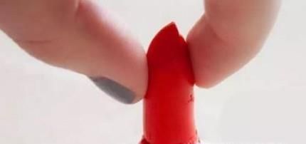 口红摔断了怎么办