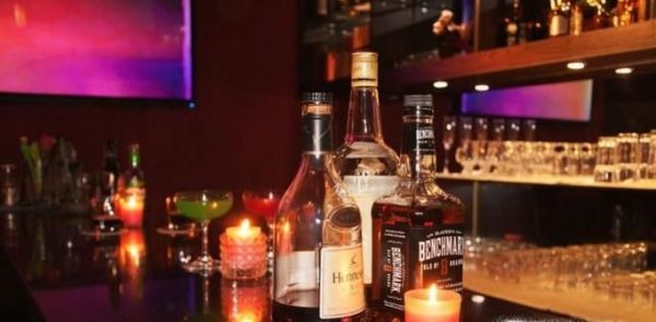 晚上去酒吧需要注意哪些事项