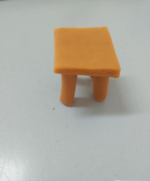 怎么做芭比娃娃的书桌