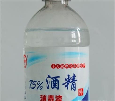 衣服上的西瓜汁怎么洗掉