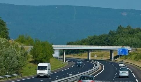 高速公路行驶注意事项