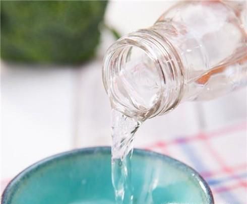 教你如何清除洗手池的水垢