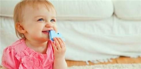 小孩头上爱出汗是怎么回事