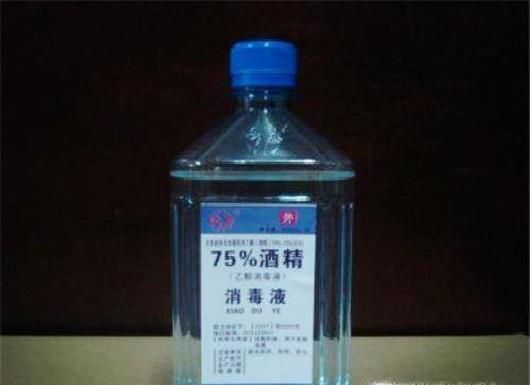 怎样让衣服上的霉斑霉渍消失