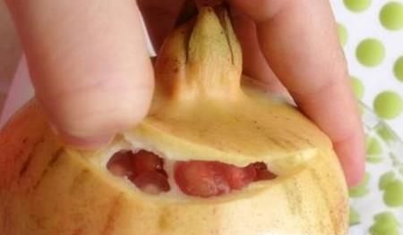 吃货秘笈：如何又快又好的拨开石榴？