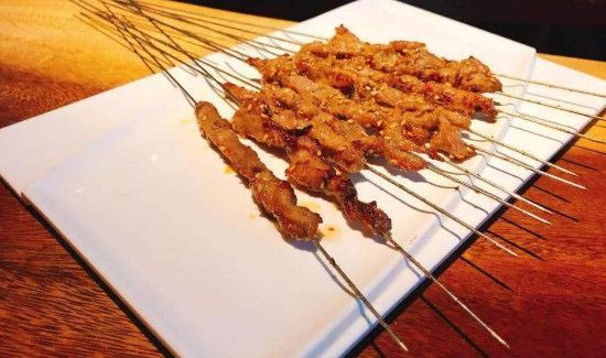 烧烤猪肉串的腌制方法