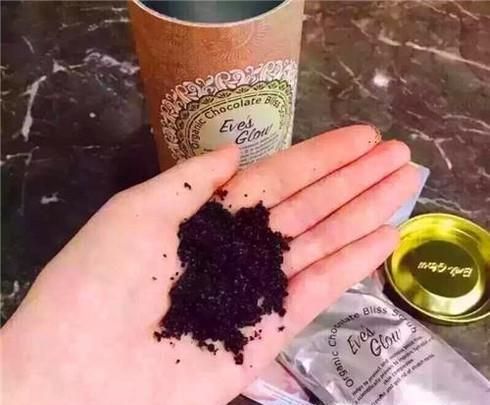 鞋子掉色染脚上洗不掉怎么办