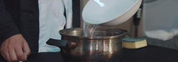 高压锅烧糊了里面黑的怎么去掉