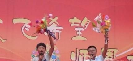 教师节联欢,准备什么节目呢?