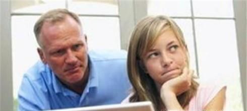 青春期叛逆的孩子有哪些表现