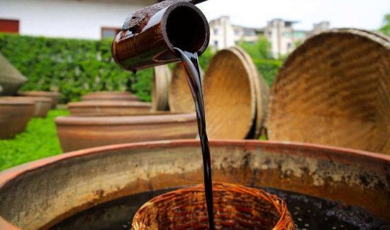 老抽跟生抽区别酱油