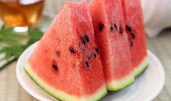 西瓜和芒果能在一起吃吗