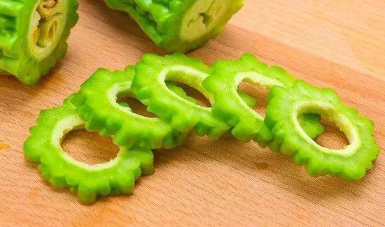 苦瓜和香菇能一起吃吗