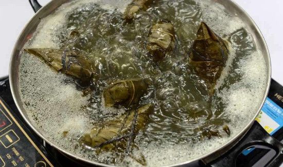 粽子带着真空包装袋一起煮可以吗