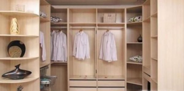 新买的衣柜怎样快速去除异味?