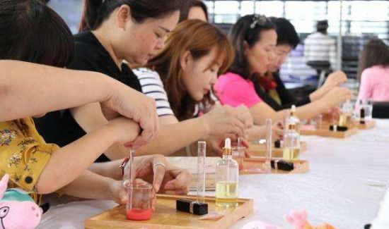 diy口红放冰箱多久拿出来