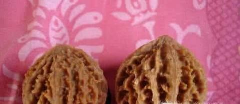 文玩核桃青皮开出来后发黑怎么办