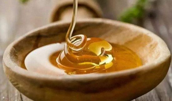 桃子可以和蜂蜜一起吃吗