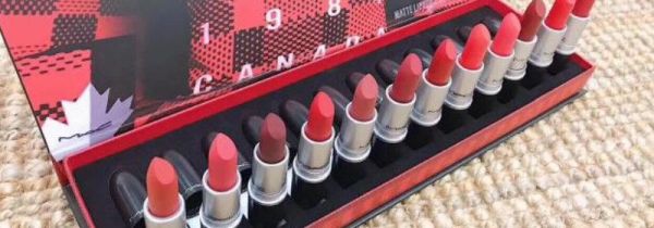 mac口红有一层白霜正常吗