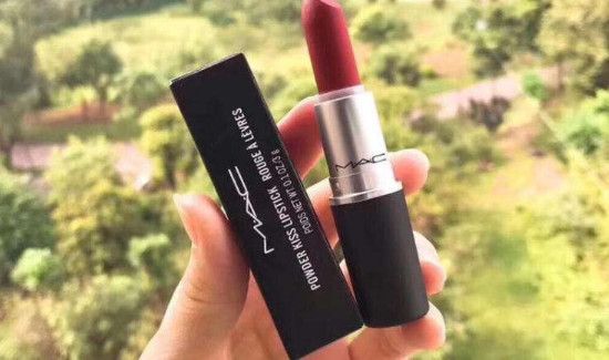 mac口红开封一年了还能用吗