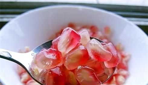 石榴的正确吃法 石榴怎么吃