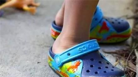洞洞鞋的危害有哪些,洞洞鞋危害详解