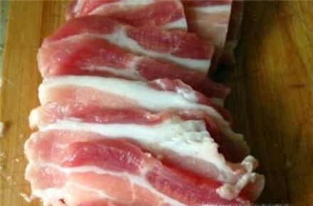 如何切五花肉肉片