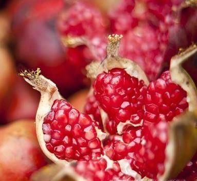 石榴如何打开？