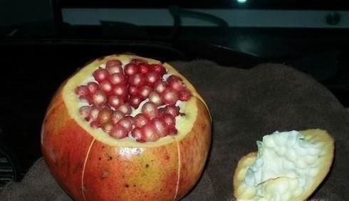 石榴如何打开？