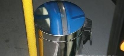 火车上吃完的泡面怎么处理呀？