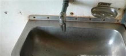 火车上吃完的泡面怎么处理呀？