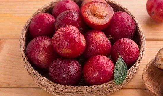 李子一天吃多少为宜