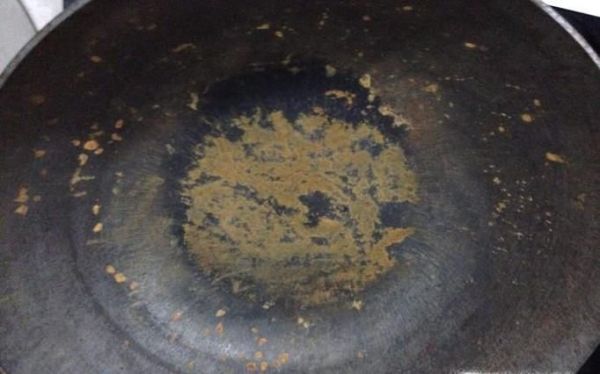 炒菜锅什么材质的好