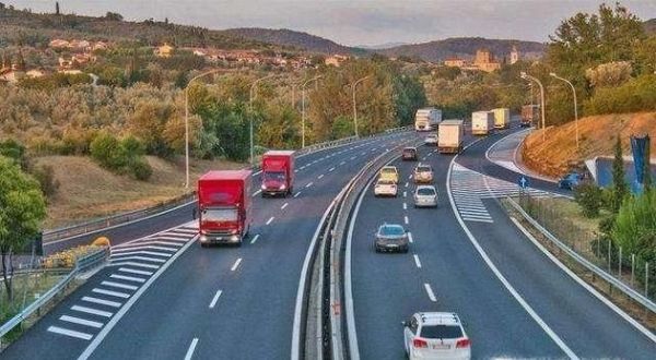 新手开车上高速技巧