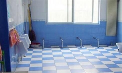 卫生间反臭味怎么办