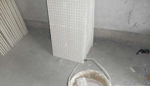 玻化砖背胶的使用方法