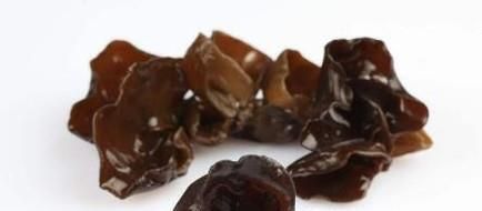 怎么样辨别真假黑木耳