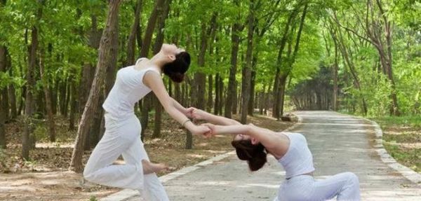 瑜伽垫正反面怎么区分