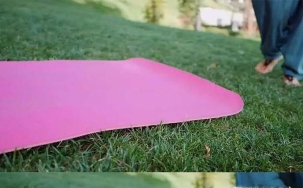 瑜伽垫正反面怎么区分