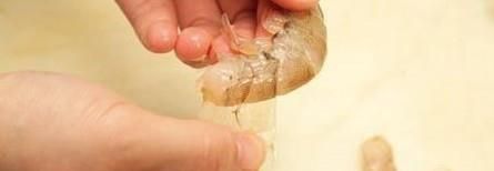 怎样快速的剥虾皮，让吃货更方便