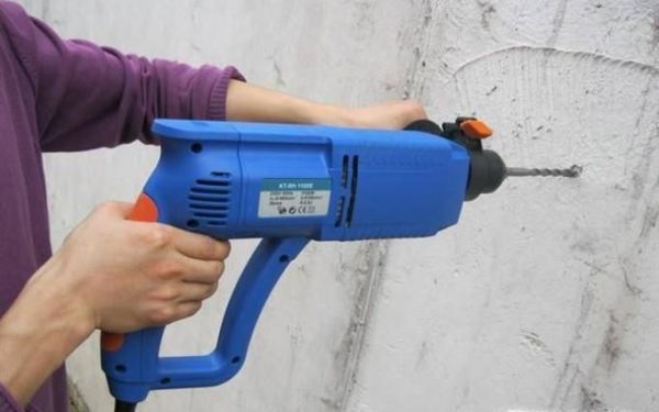 电钻的使用方法