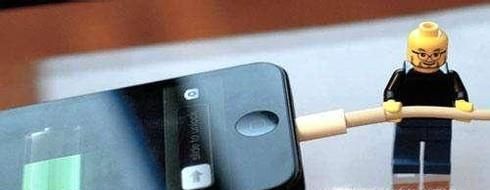 充电时玩手机为什么会触电身亡