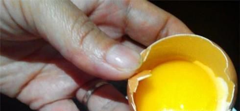 如何快速分离蛋清蛋黄
