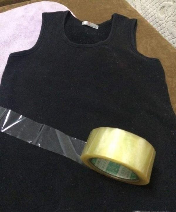 黑色棉质衣服这么解决沾上白色的细毛